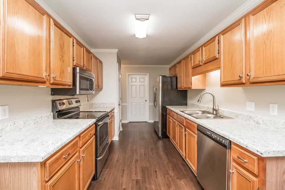 2140 Liberty Dr - Photo 6 of 18