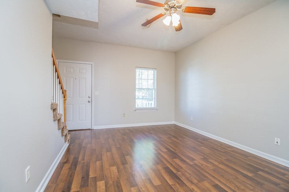 2627 Sewanee Pl - Photo 4 of 17