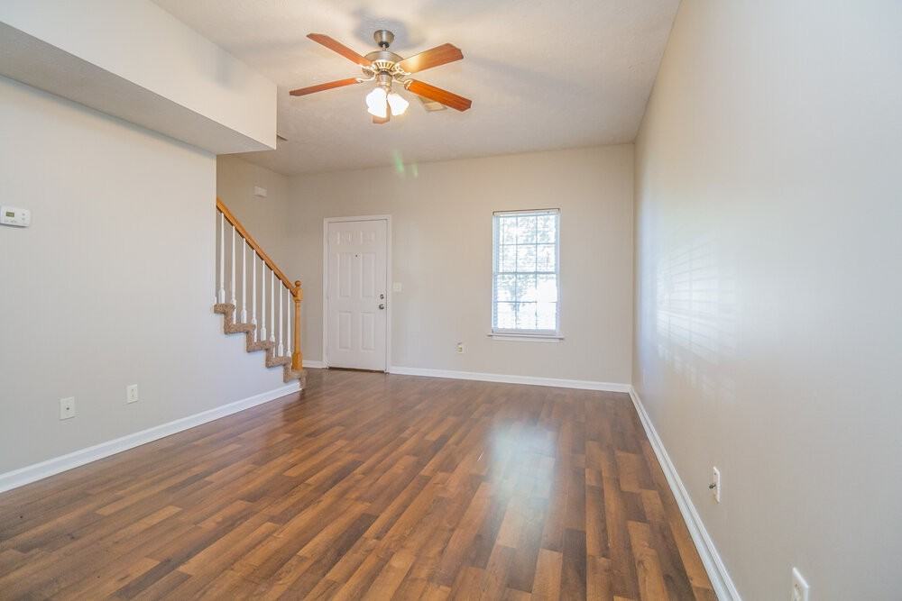 2627 Sewanee Pl - Photo 5 of 17