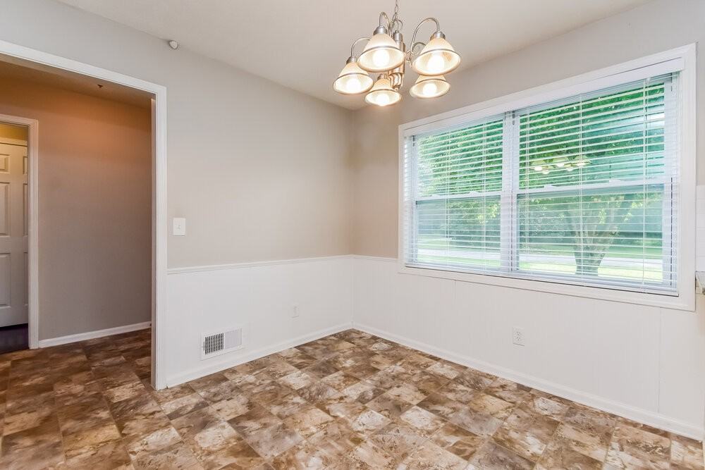 391 Rock Meadow Dr - Photo 6 of 16