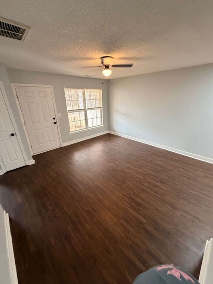 940 Wildwood Ln #940 - Photo 5 of 30