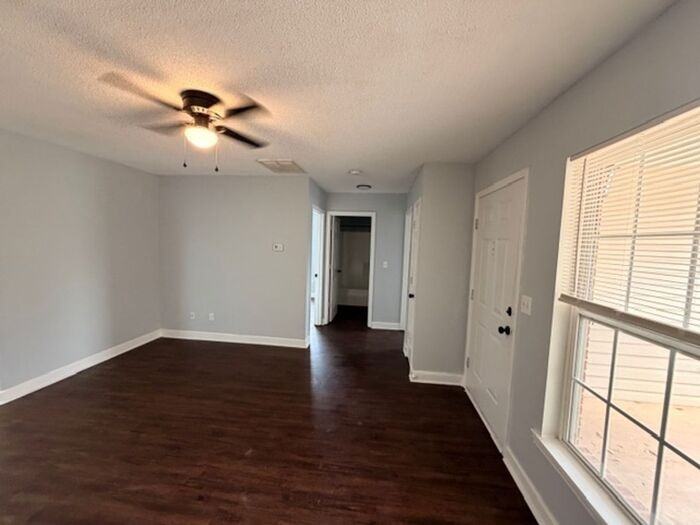 940 Wildwood Ln #940 - Photo 7 of 30