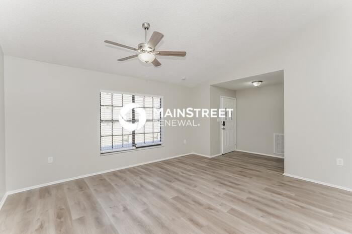 8055 Wooden Dr - Photo 2 of 16