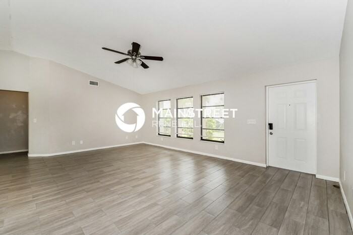 3604 Sw 6th Ave - Photo 3 of 16