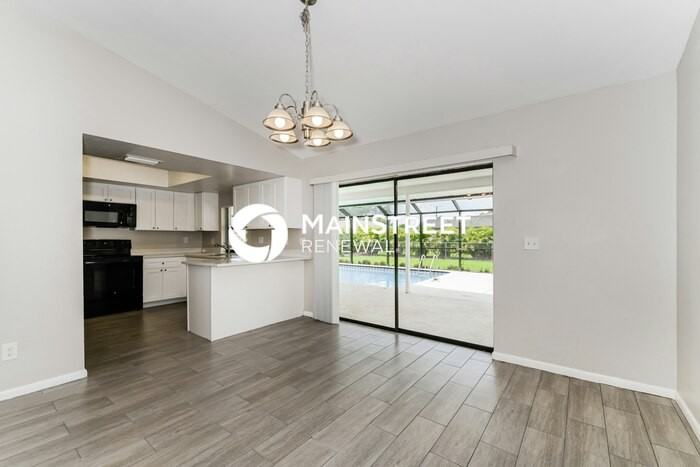 3604 Sw 6th Ave - Photo 5 of 16