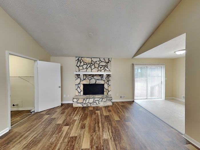 6928 Cedar Hill Ct - Photo 7 of 24