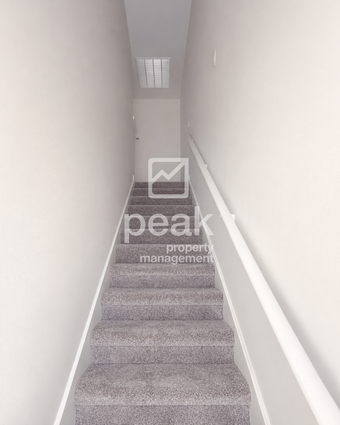 247 4th Ave - Photo 2 of 8