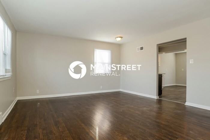 4335 Yecker Ave - Photo 5 of 17