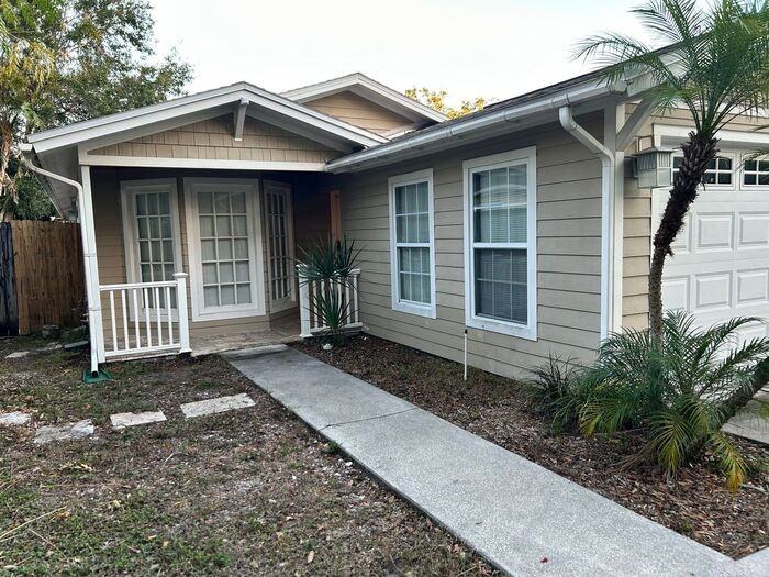 404 Belmont St - Photo 2 of 19