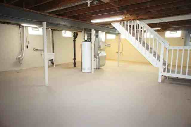 712 Fresno Road - Photo 4 of 15