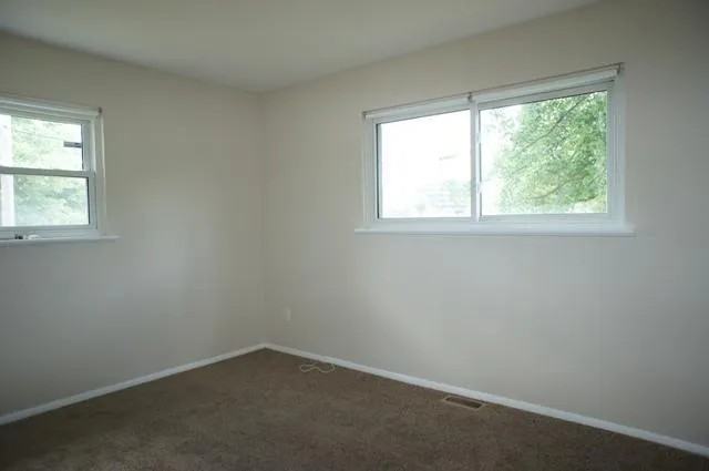 712 Fresno Road - Photo 6 of 15