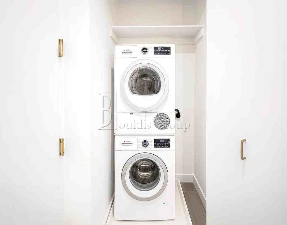 Water St #2322 - Photo 5 of 6