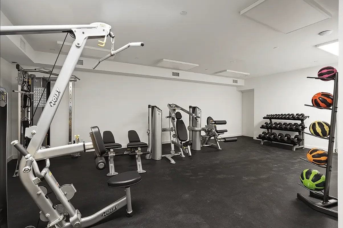 4132 27th St #11C - Photo 7 of 11