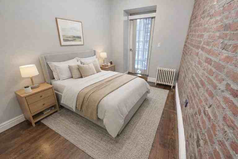 W 14th St #B - Photo 3 of 7