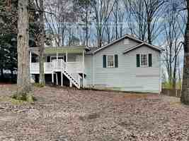 featured image of 422 Indian Creek Dr