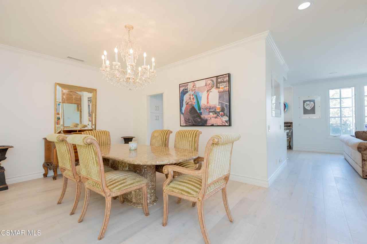 2443 Swanfield Ct - Photo 4 of 13