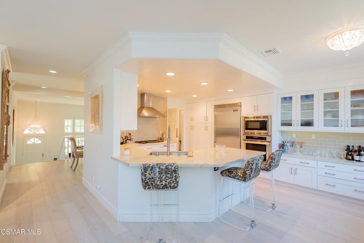 2443 Swanfield Ct - Photo 7 of 13