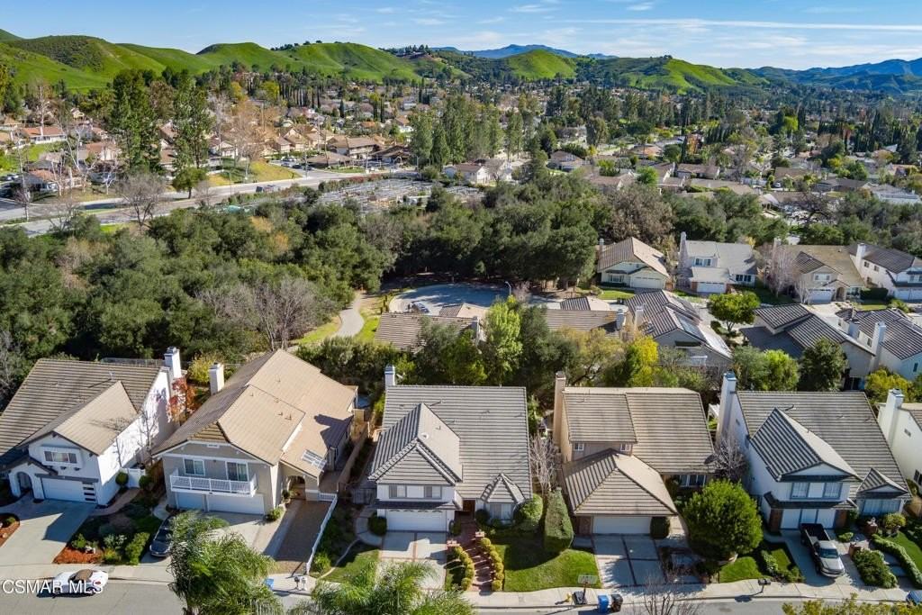 382 Rockedge Dr - Photo 2 of 30