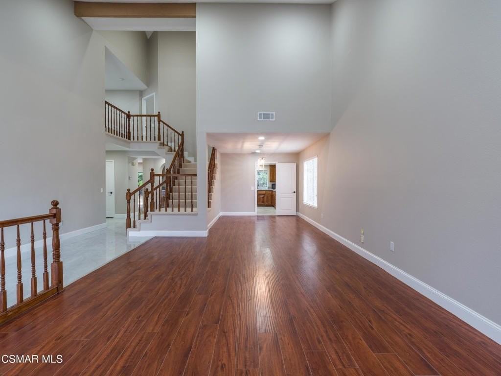 382 Rockedge Dr - Photo 4 of 30