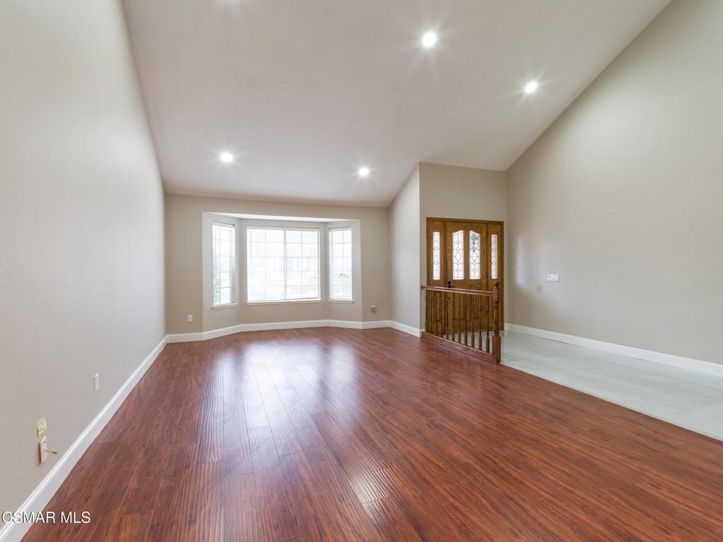 382 Rockedge Dr - Photo 5 of 30