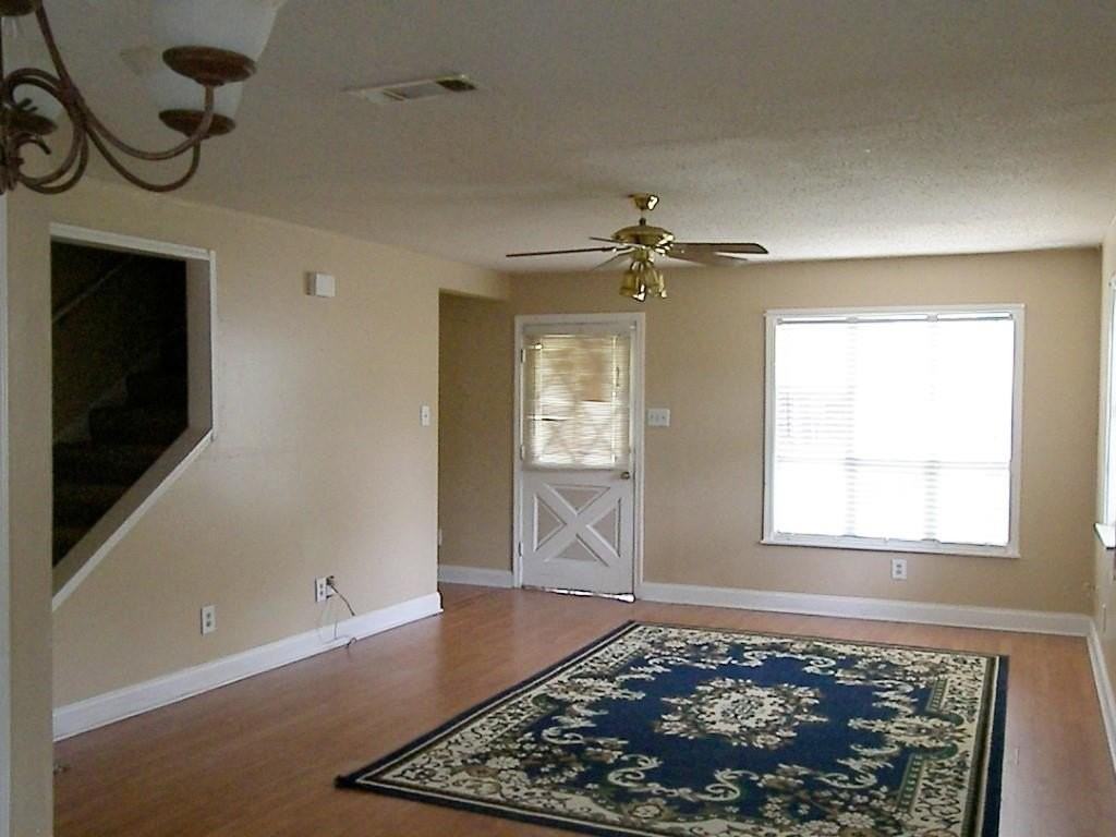 57346 Maple Ave - Photo 3 of 15