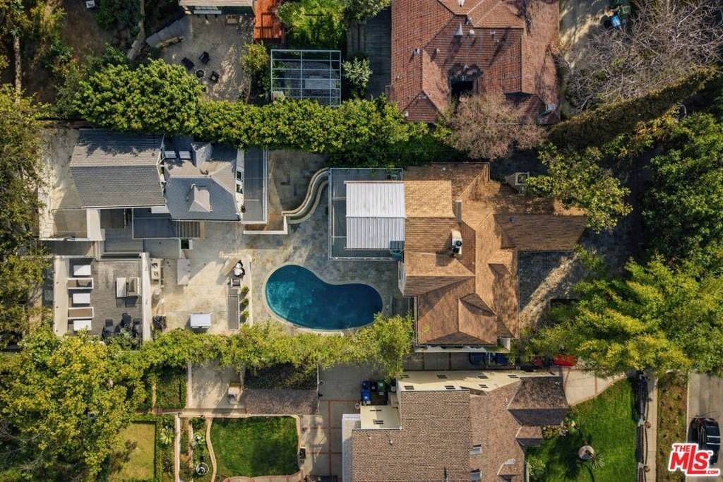 2633 1/2 N Commonwealth Ave - Photo 6 of 50