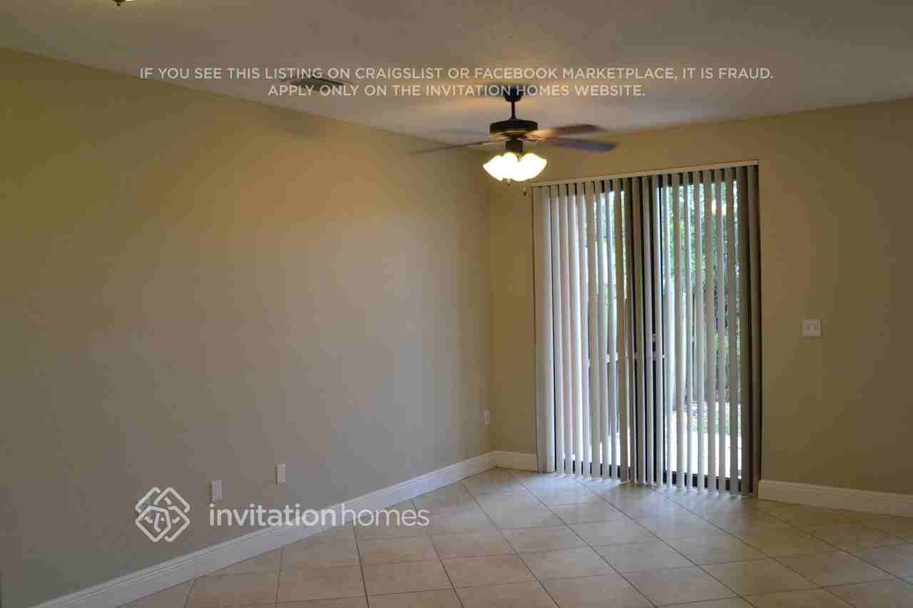 3720 Sw 69th Ave - Photo 4 of 14