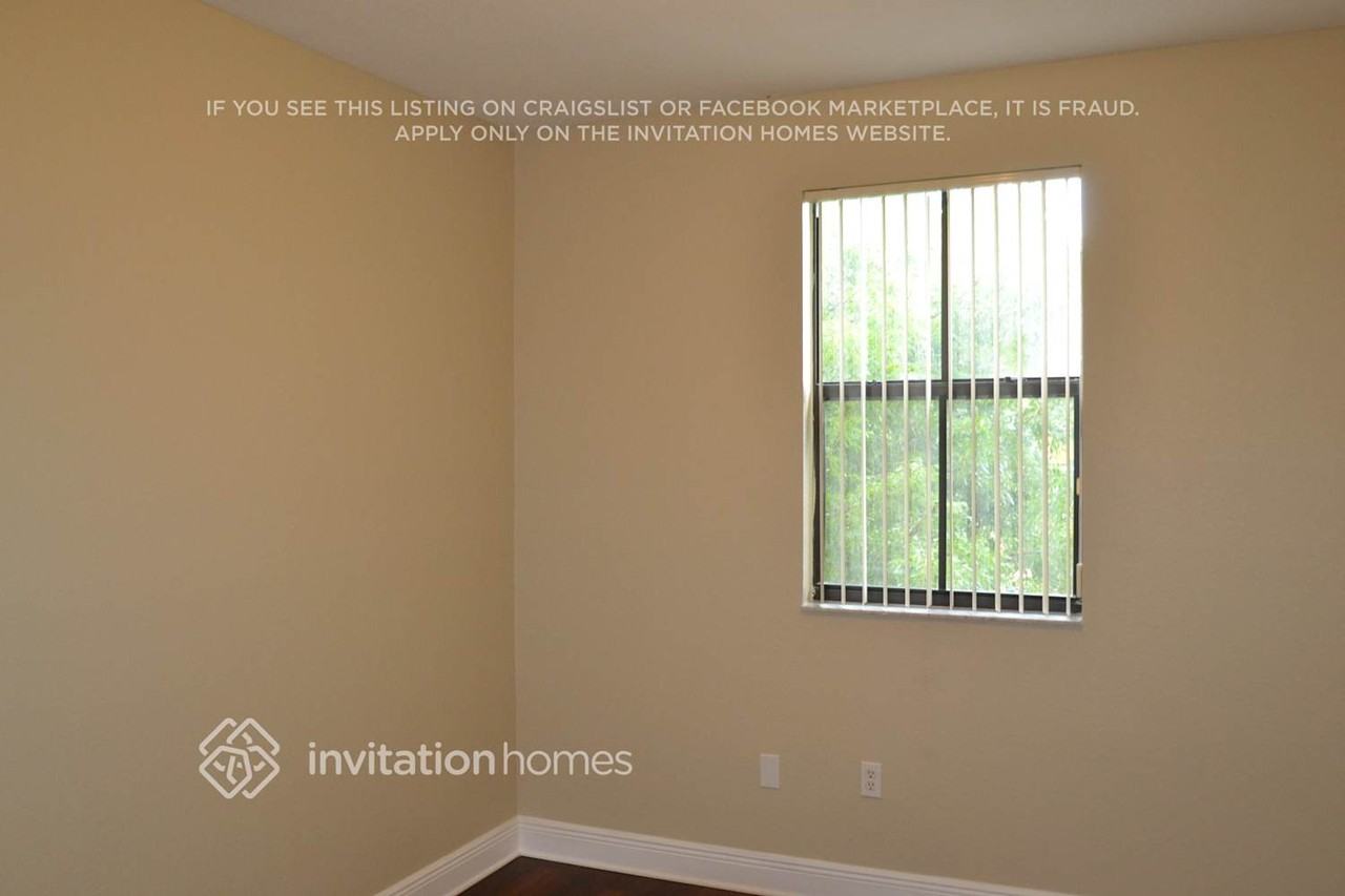 3720 Sw 69th Ave - Photo 7 of 14