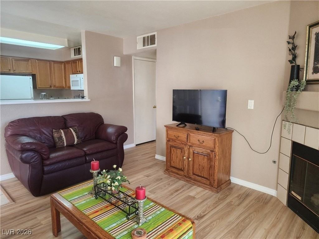 5140 Mandalay Springs Dr #104 - Photo 5 of 26