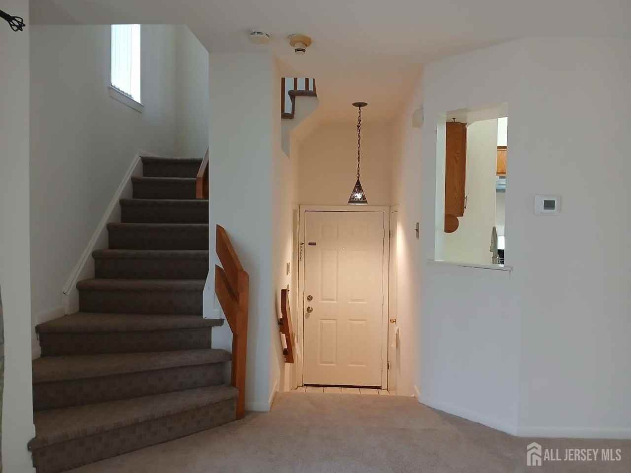 1081 Schmidt Ln - Photo 3 of 20