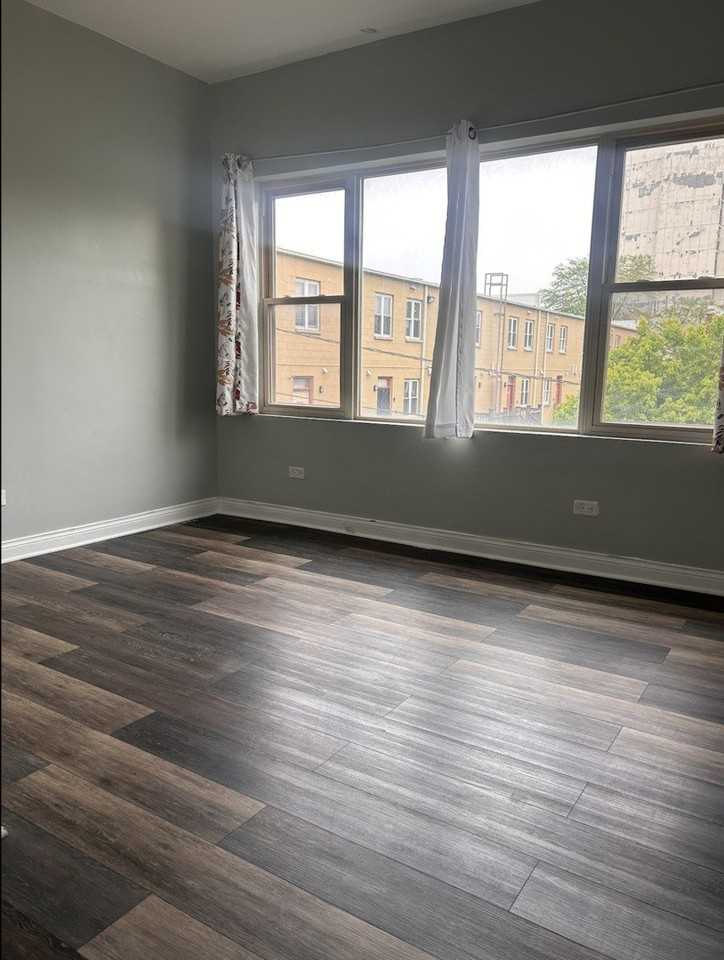 5938 S Indiana Ave Apt 2 #2 - Photo 5 of 8