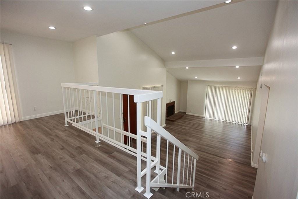 28209 Ridgepoint Ct - Photo 4 of 21