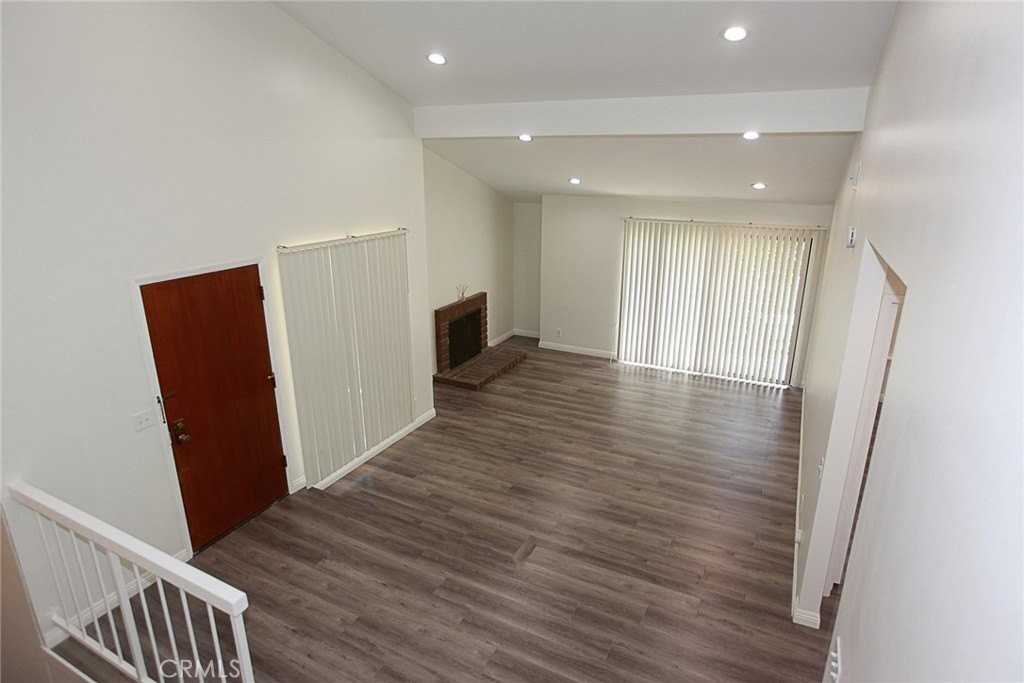 28209 Ridgepoint Ct - Photo 5 of 21