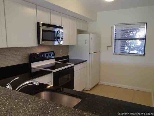 7400 S Ocean Dr Apt E102 #E102 - Photo 6 of 13