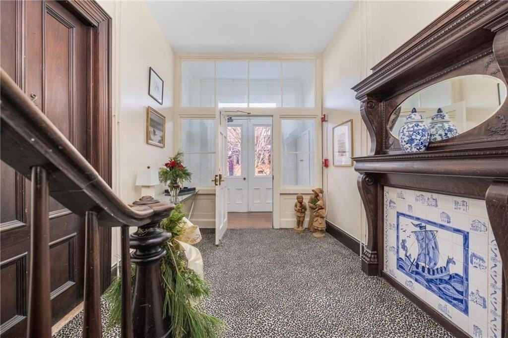 67 Perry St Apt 7 #7 - Photo 4 of 27