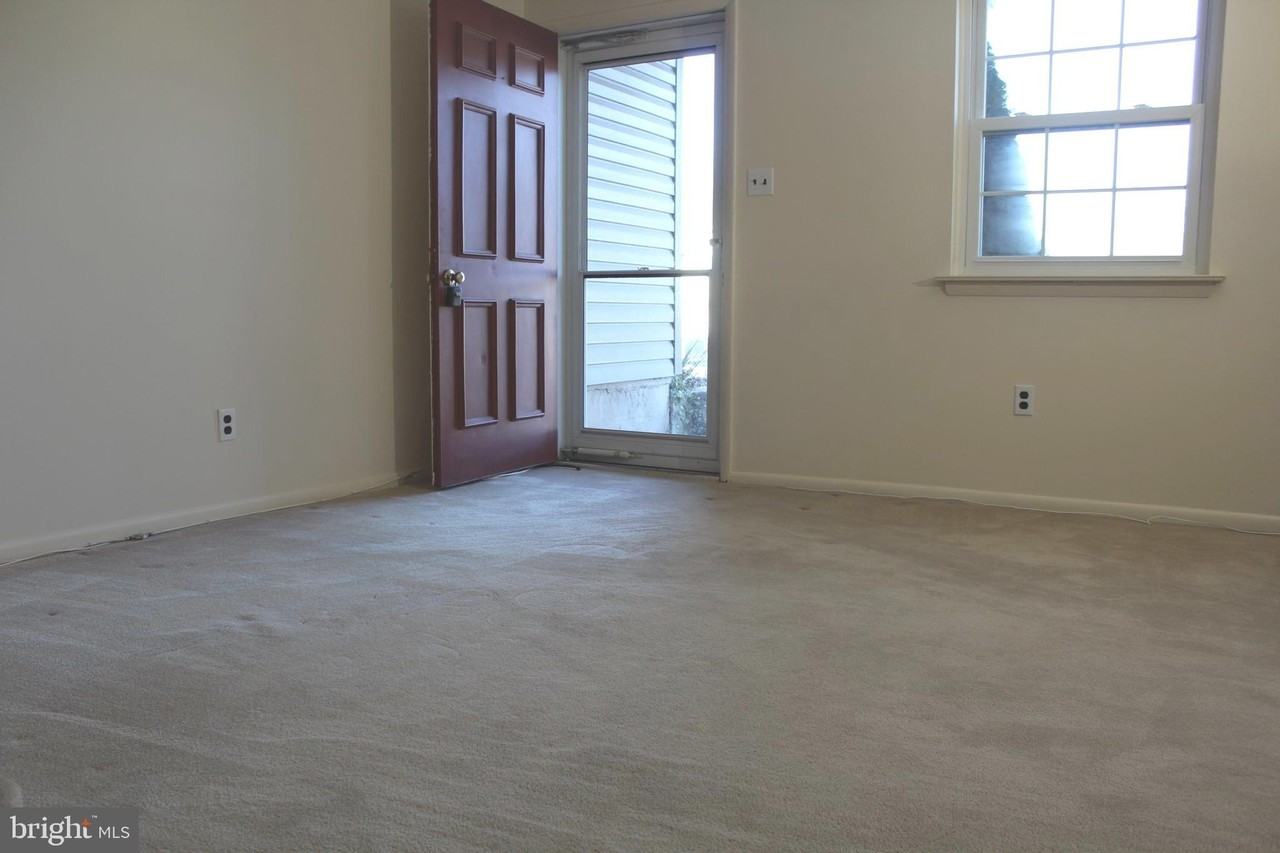 214 Lexington Rd - Photo 5 of 29