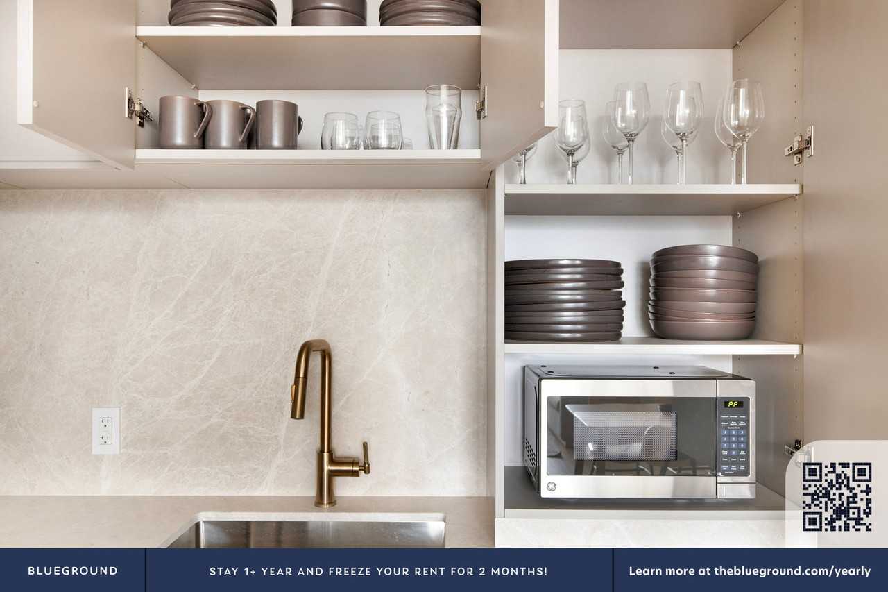 544 Carroll St #2202 - Photo 7 of 24