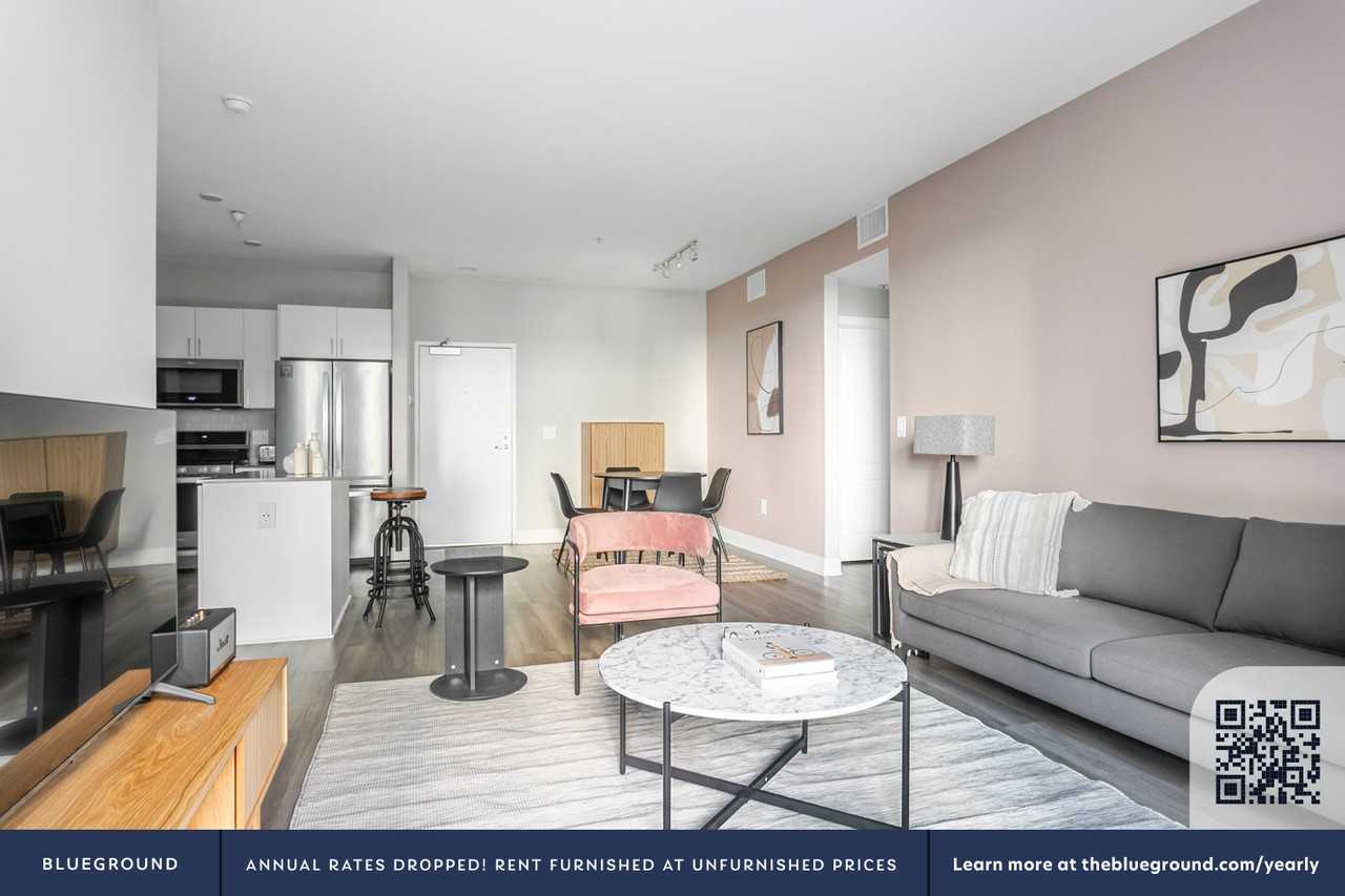 5535 Westlawn Avenue - Photo 4 of 41