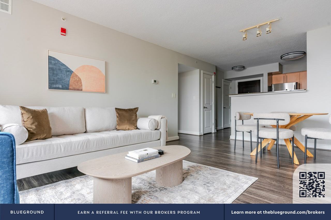 4835 Cordell Avenue - Photo 5 of 50