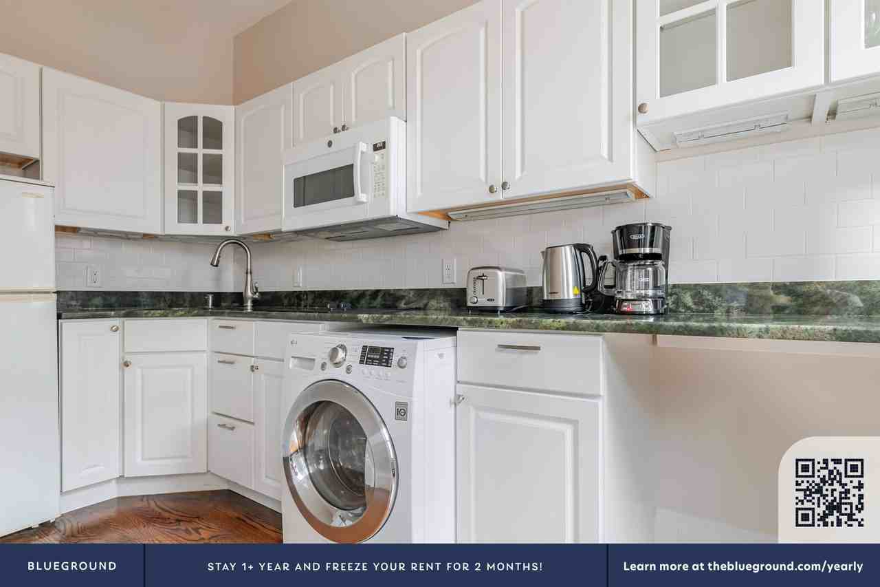 232 Newbury St #1300 - Photo 7 of 20