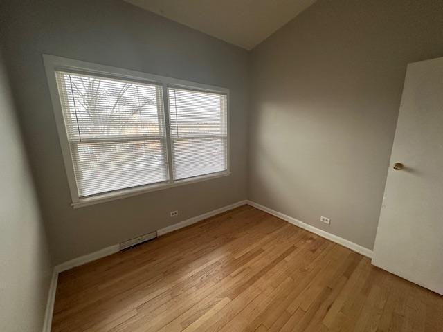 555 Lynn Ct - Photo 7 of 15