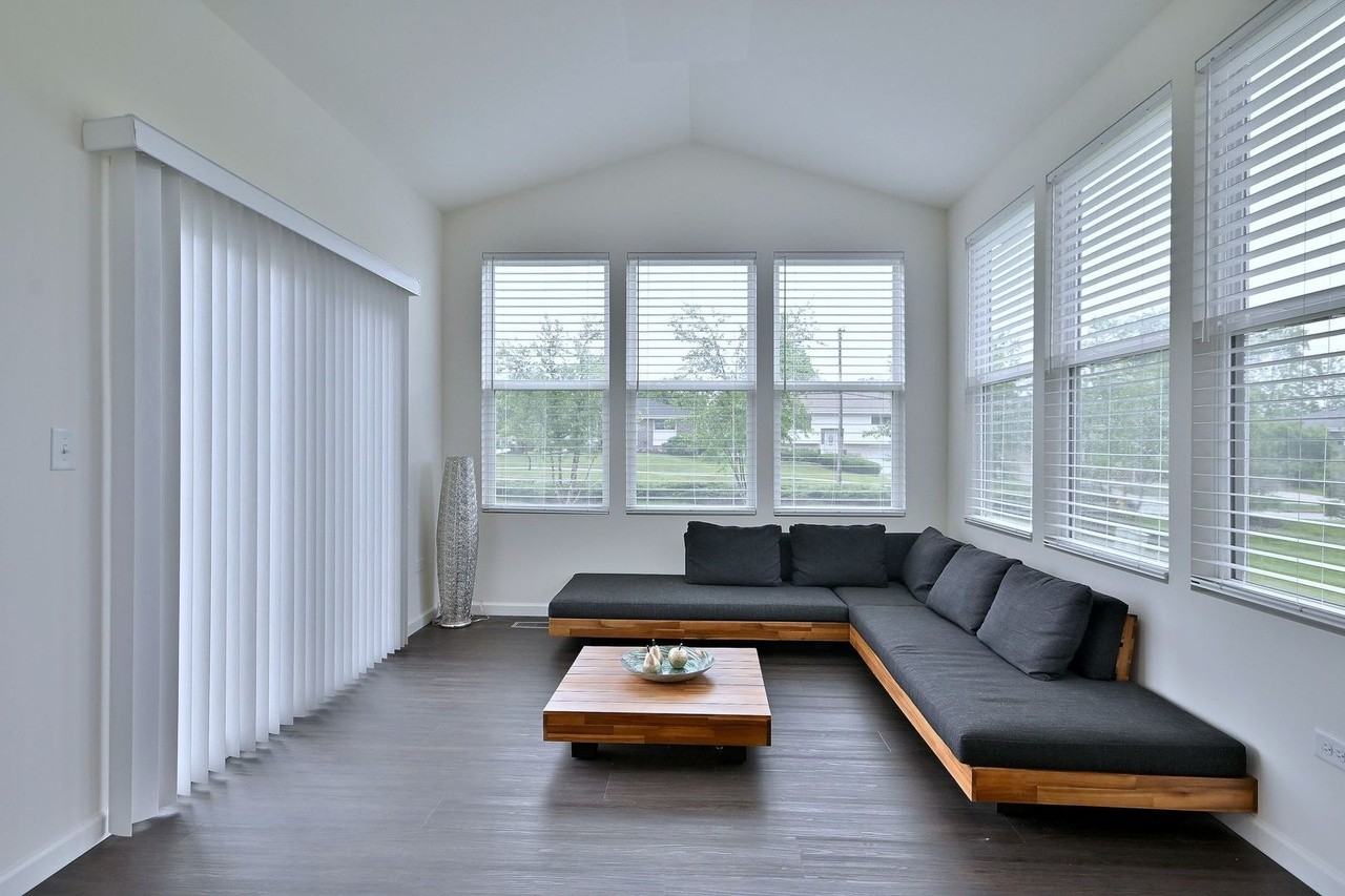 620 North Sullivan Street - Photo 3 of 15