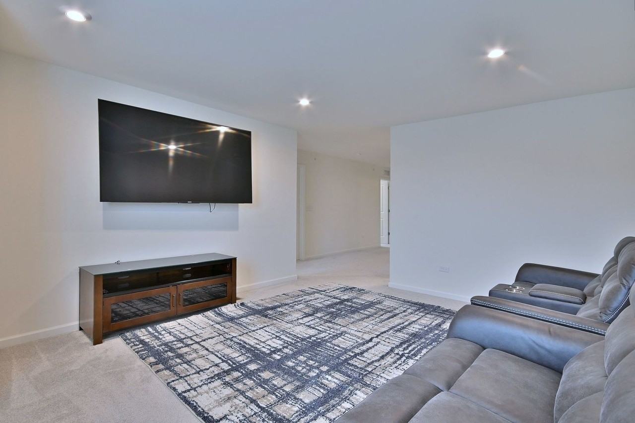 620 North Sullivan Street - Photo 5 of 15