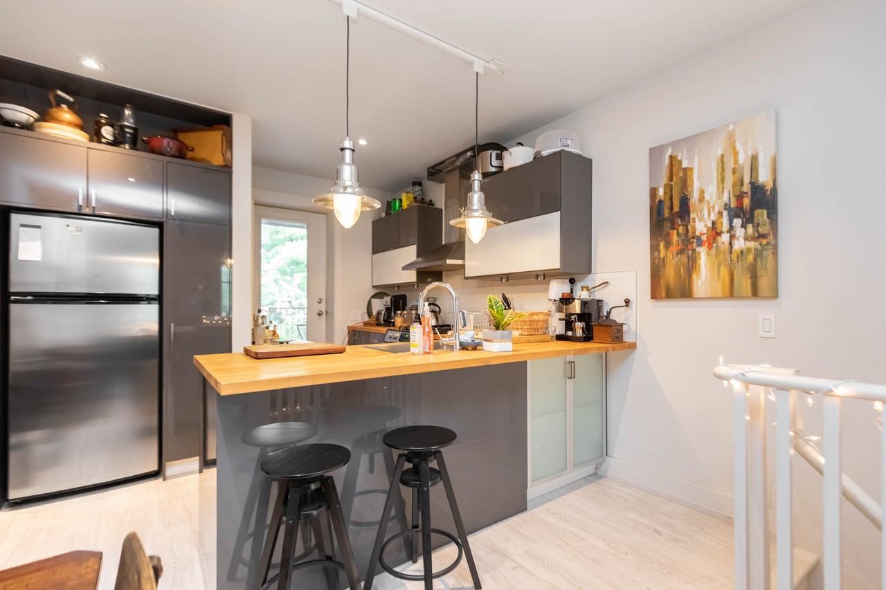 11 1/2 Rose Avenue #1 - Photo 3 of 15