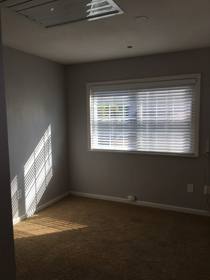 1418 Henshaw Rd - Photo 5 of 25