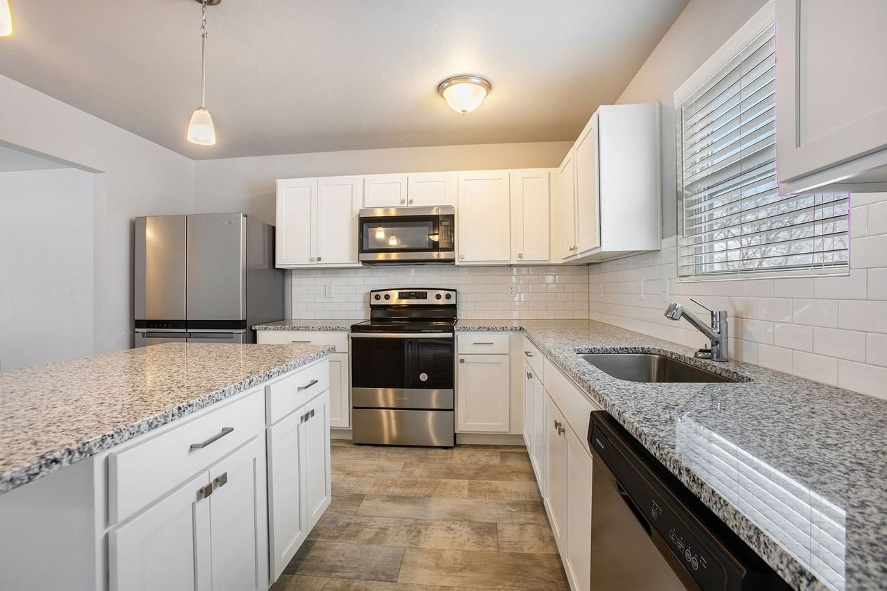 5492 Eagle Glen Dr Sw - Photo 3 of 26