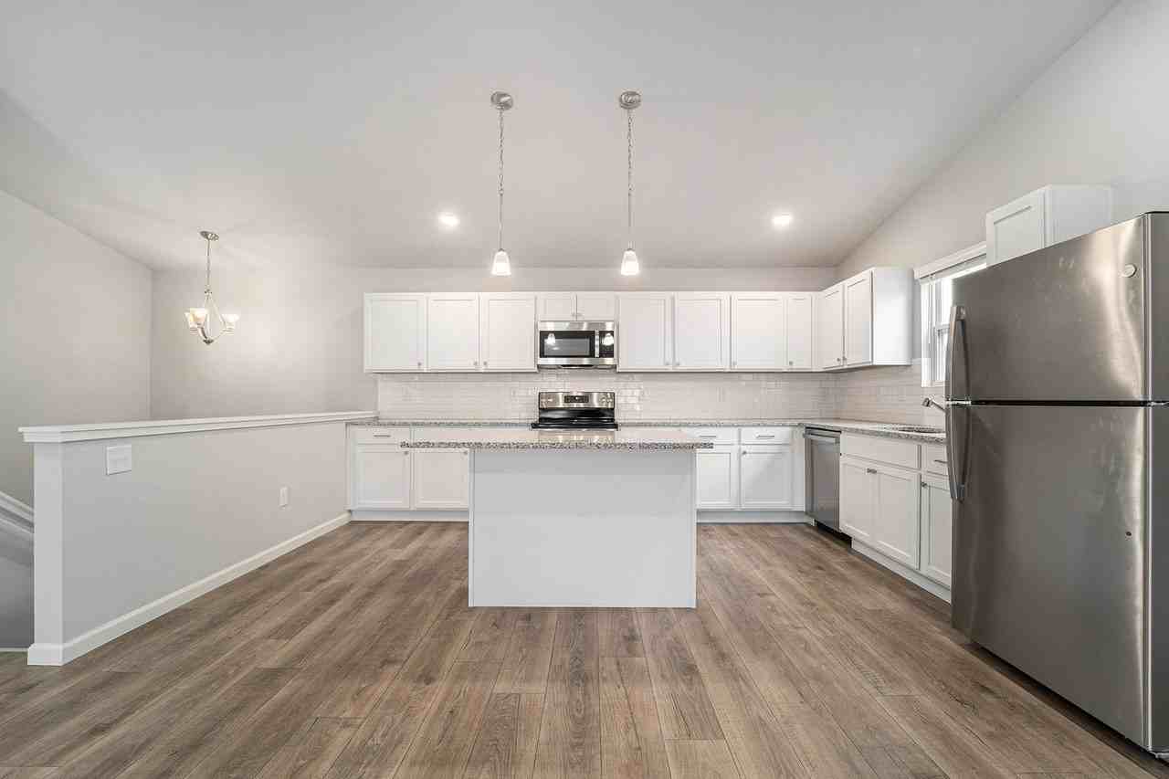 2331 Richardson Ct - Photo 6 of 29