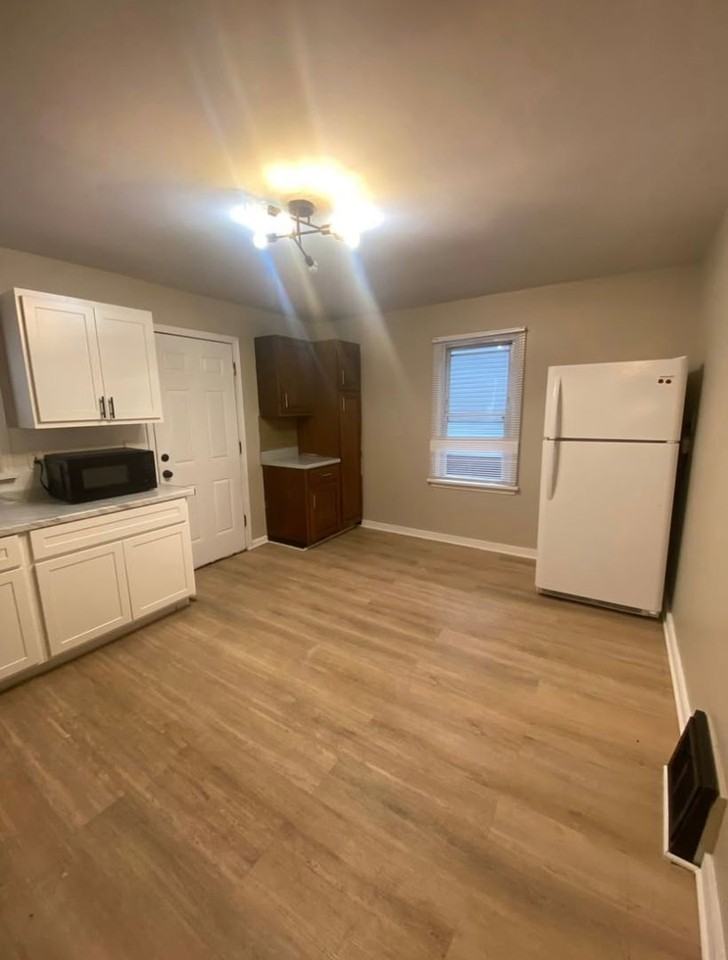 829 Carson Rd - Photo 4 of 11