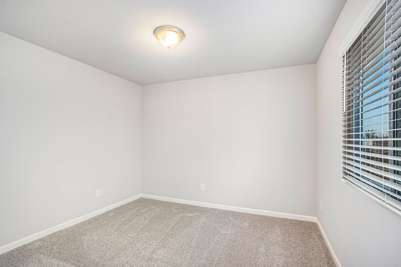 364 Sherman St - Photo 5 of 23