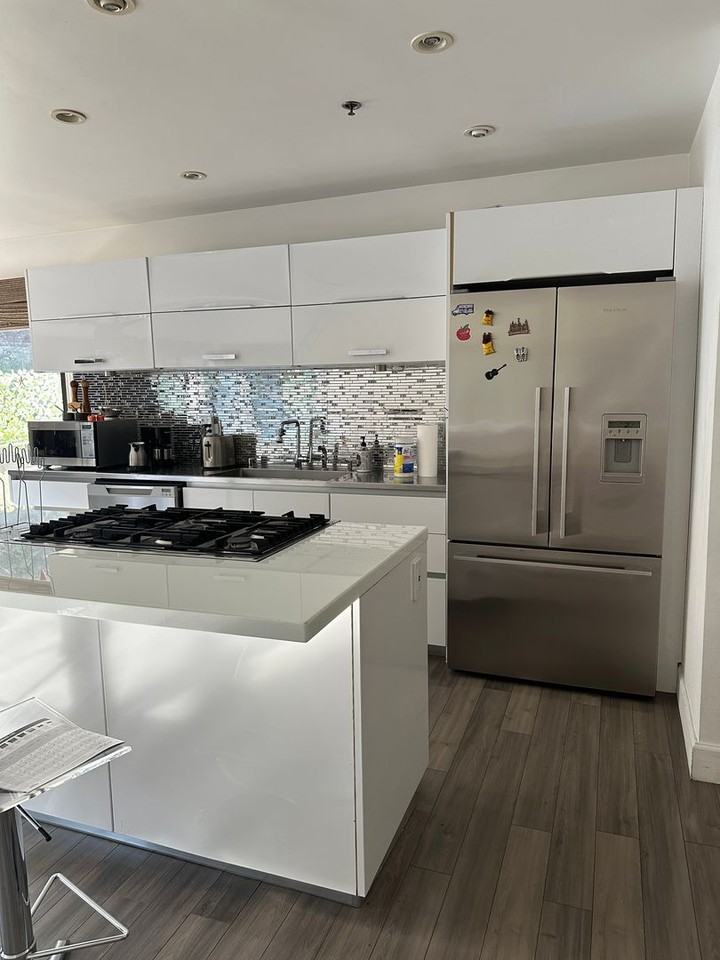 549 Palisades Dr - Photo 2 of 22